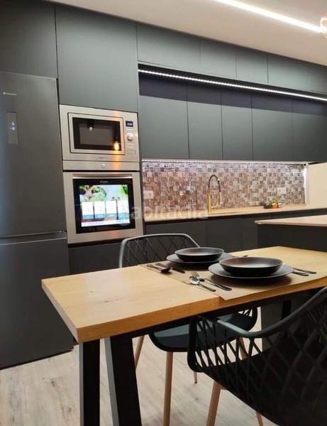 Foto 51061b7a-2b9e-4c69-b177-c136816ad38e. Apartament amb calefacció a Centro Santa Pola