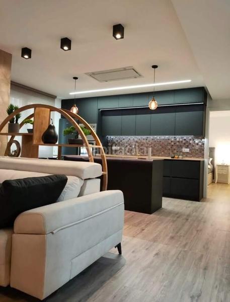 Foto 73cefb72-9798-4b6e-bdc4-d68548da3a0e. Apartament amb calefacció a Centro Santa Pola