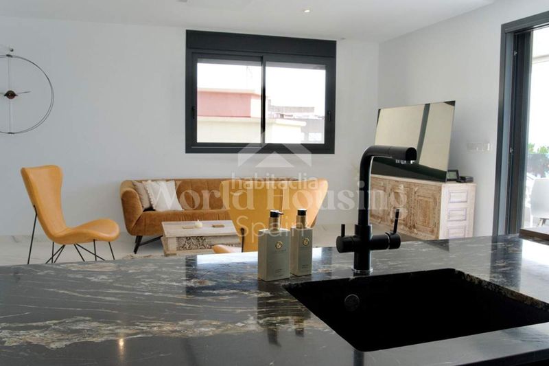 Foto 6befef8a-1a69-4150-b97b-7ca905df64e3. Apartament amb calefacció aparcament a Centro Santa Pola