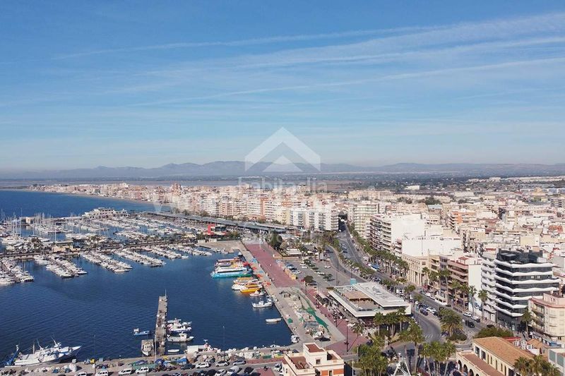 Foto 87ac04a4-65e3-4c82-9fdd-bd62c97e3fb1. Apartament amb calefacció aparcament a Centro Santa Pola