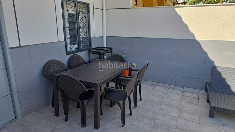 Foto 522057d9-adc3-421c-866f-68a87e034e10. Casa amb calefacció aparcament a Zona Carrefour - Urbanizaciones Torrevieja
