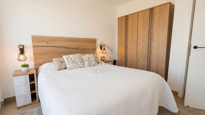 Foto 83f2ddf5-92d6-44d0-8da0-91e4b275c8f9. Apartament amb calefacció a Playa Tamarit-Playa Lissa Santa Pola