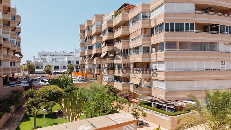 Foto fff44593-6996-4ec3-bf2a-5af5103b7bd9. Apartament amb aparcament piscina a Los Arenales del Sol Elche / Elx