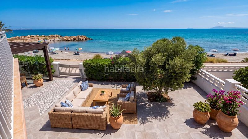 Foto b0e319b5-33b3-49be-9b03-6f56aa8f52f4. Xalet amb aparcament a calas Santa Pola este Santa Pola
