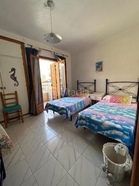 Foto 02c12a89-b97e-4ec1-aeb7-637531efee48. Chalet avec parking dans Gran Playa Santa Pola