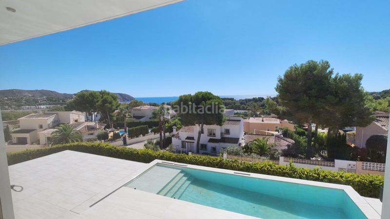 Foto 42489f07-033d-4008-9d20-452df473380b. Xalet amb calefacció aparcament piscina a Casco Urbano Moraira