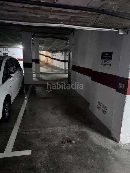 Foto 6498a92d-8f29-4ca1-8a69-0575d4fe9102. Aparcament cotxe a Calas Santiago Bernabeu Santa Pola