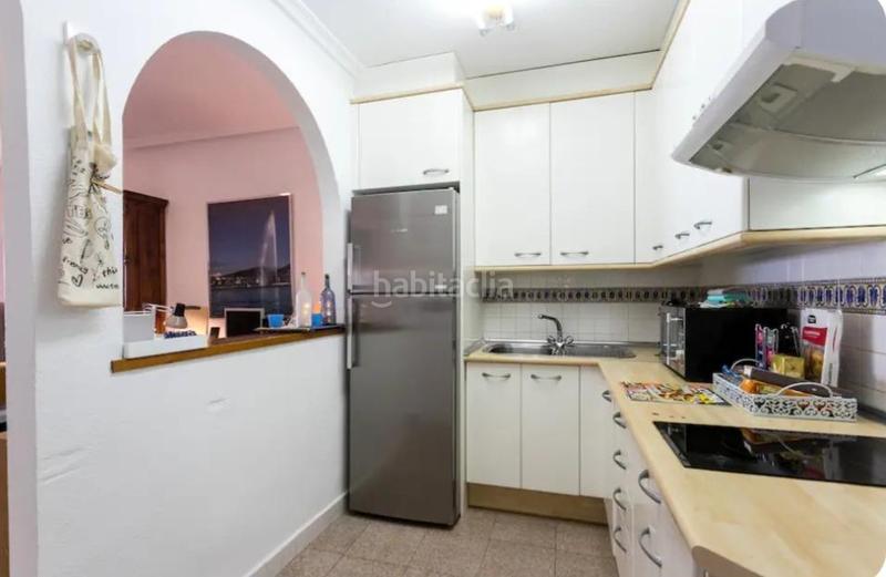 Foto 52502e02-5b10-4f09-a438-45e7131daf4b. Alquiler piso alquiler con vistas al azul tu refugio frente al mar. en Santa Pola