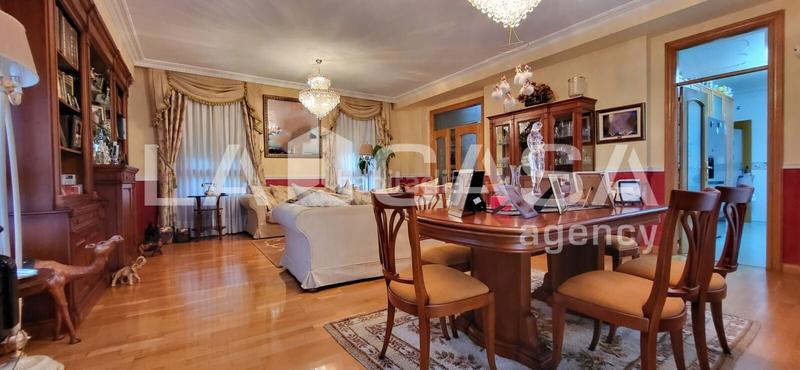 Foto 9c231b85-099c-4083-8a60-7fbf83944701. House with heating parking pool in El Berrocal Valladolid