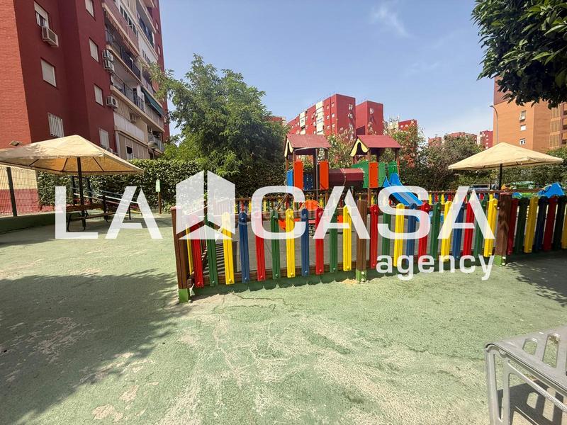 Foto 9b9761c5-f0c5-4e2b-b4ed-2be4e0529600. Piso en Centro Montequinto