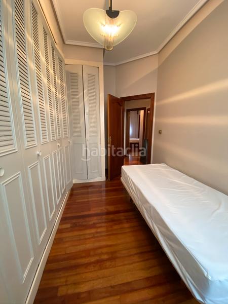 Foto f872d9c7-5faa-485e-99b1-0aaf322573e7. Piso en San Pedro de Deusto - La Ribera Bilbao