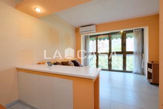 Etagenwohnung in La Verneda - La Pau