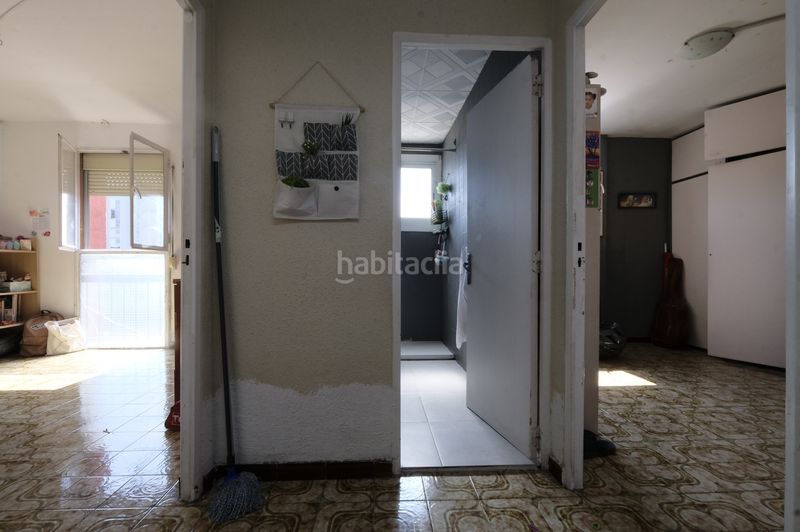 Foto 0f8596a6-e77b-4f9b-9d93-8d0ad2718d21. Piso en La Verneda - La Pau Barcelona