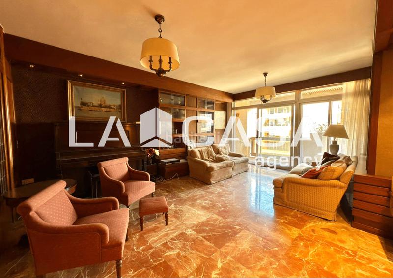 Foto 34f86369-88f8-437b-b501-75f42f65ff97. Appartamento con parcheggio in Los Remedios Sevilla