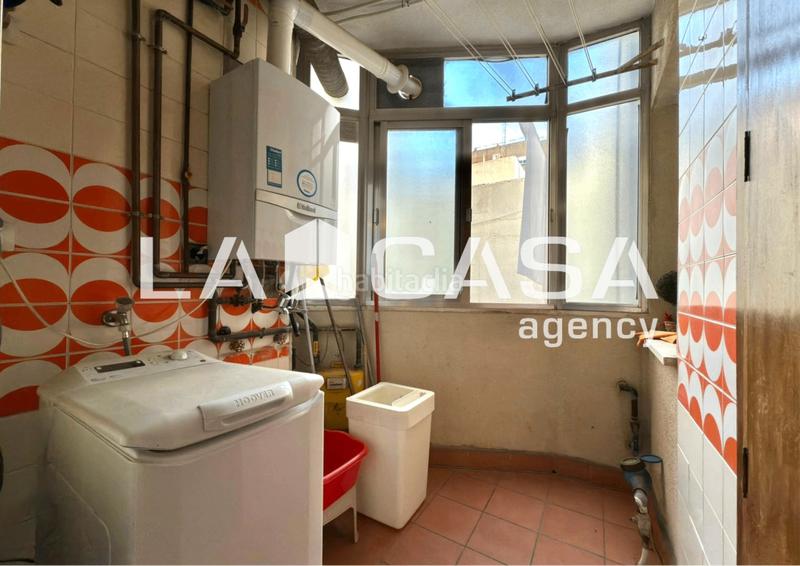 Foto 76de6587-487a-49bb-ae4c-f45447bcca9a. Appartement avec parking dans Los Remedios Sevilla