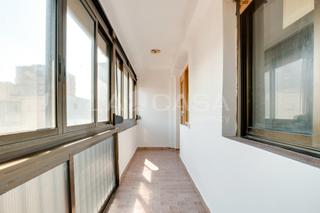 Penthouse in La Verneda - La Pau