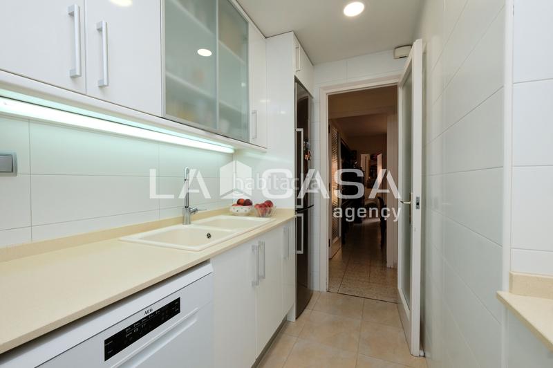 Foto 84a81f48-5dd9-44f0-80e3-cc670661e903. Piso en Vilapicina - Torre Llobeta Barcelona