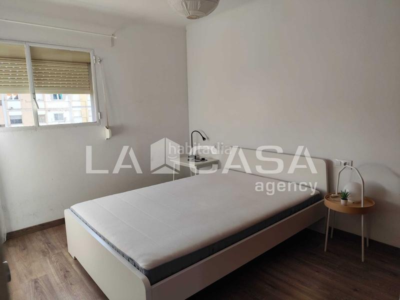 Foto d3cf6e52-1ce0-4056-bd18-78170d814513. Alquiler piso en La Verneda - La Pau Barcelona