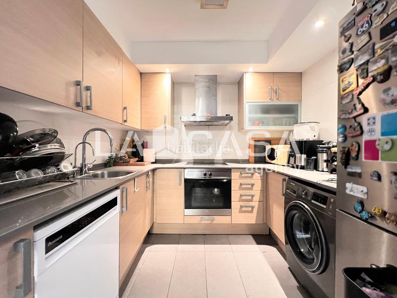 Foto 79c49d91-25fd-43da-b9cb-706733e64ee9. Appartement avec parking dans La Salut Badalona