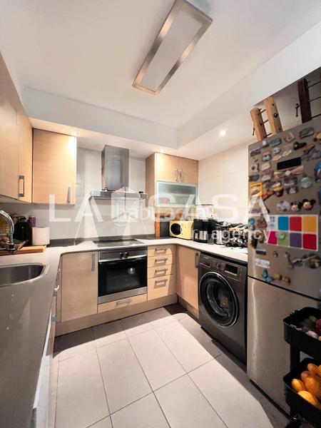 Foto db7b0161-25a7-43e8-8c96-a3643003d83c. Etagenwohnung mit parking in La Salut Badalona