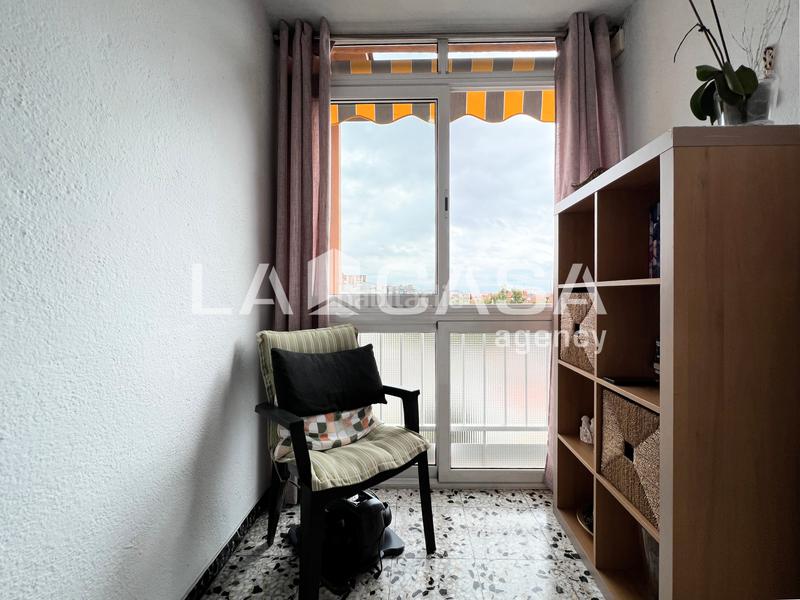 Foto fe4b7c75-88d9-4e7d-979d-559f71adcef8. Appartement dans Prosperitat Barcelona