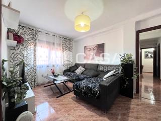 Etagenwohnung in Llefià