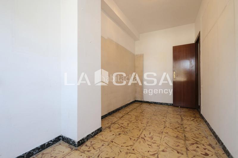 Foto fac70bec-876f-473e-a849-3b90826040d6. Appartamento con riscaldamento in Turó de la Peira Barcelona