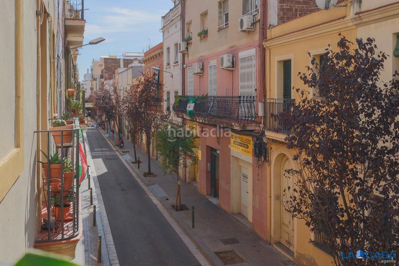 Foto 41286c11-40a5-44e3-936e-2894d4570c97. Etagenwohnung in Sants Barcelona