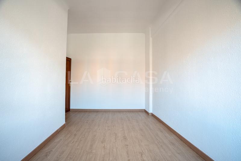 Foto bfbe741a-ebdd-41ab-814f-ee66792bb131. Appartamento in Provençals del Poblenou Barcelona