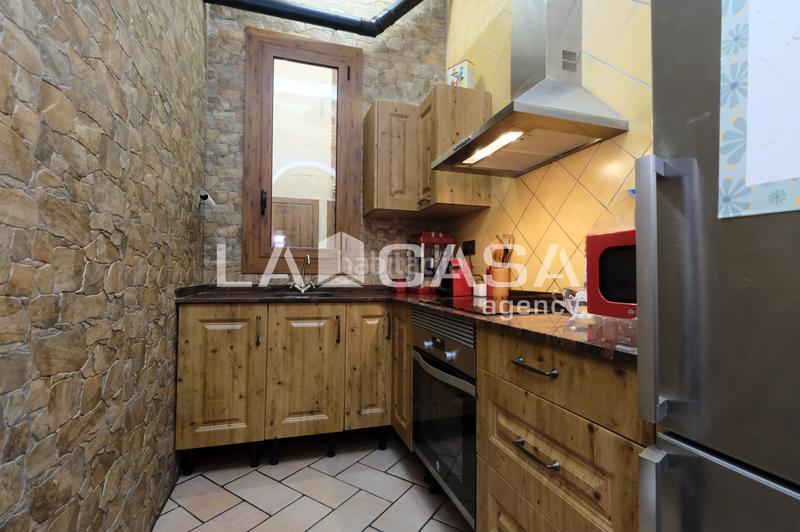 Foto 88a6310a-6c28-409a-a123-1ab88fab3399. Casa bifamiliare con riscaldamento in Horta Barcelona