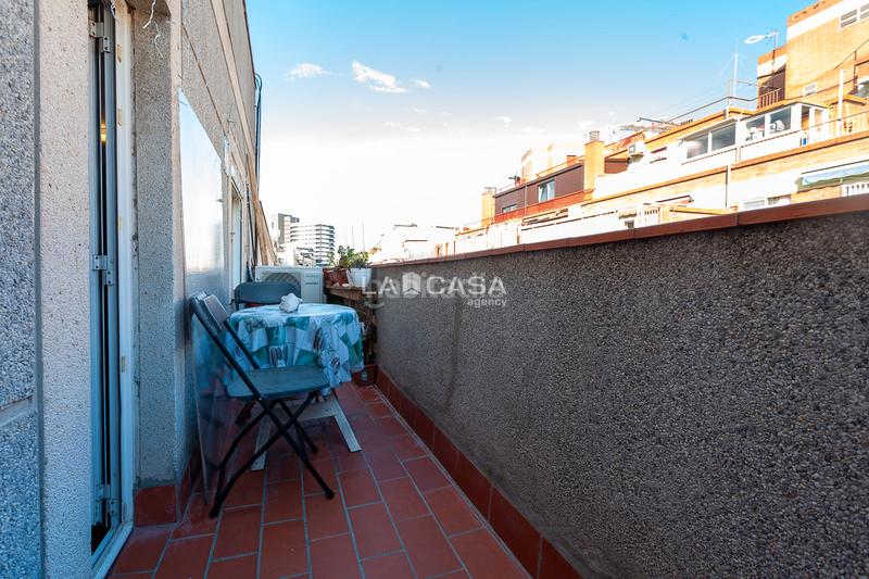 Foto 7c06ebfe-7ed3-4f92-88ab-b48133a058e5. Flat in La Florida Hospitalet de Llobregat (L´)