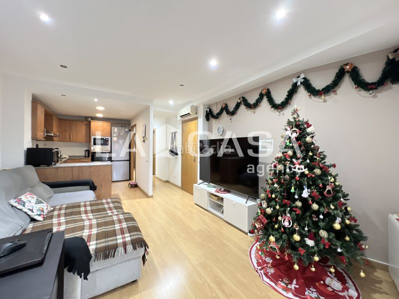 Foto 80c33e4d-24fc-4f06-8056-7175f36a95b8. Pis amb calefacció a La Salut Badalona