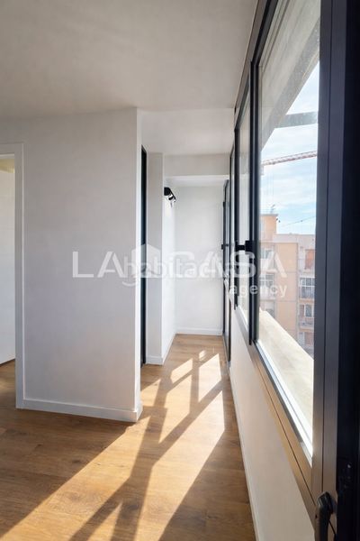 Foto c2c87bfa-4aa3-4abb-b5c3-35e873feea40. Àtic amb calefacció a Besòs - Maresme Barcelona