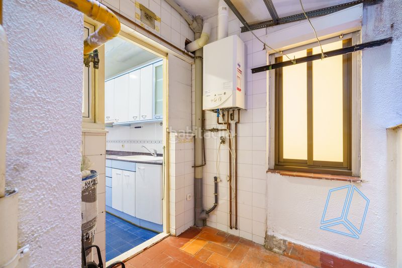 Foto 475dcbbe-f96a-4431-ab55-33e6949159f1. Pis a Baix Guinardó Barcelona