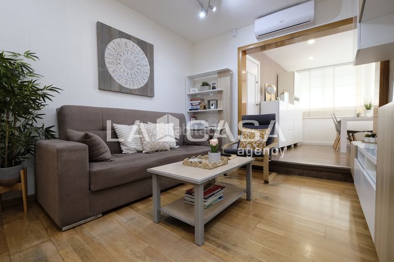 Foto 11271c22-70ae-417a-8bd9-f7323f765753. Àtic a Roquetes Barcelona