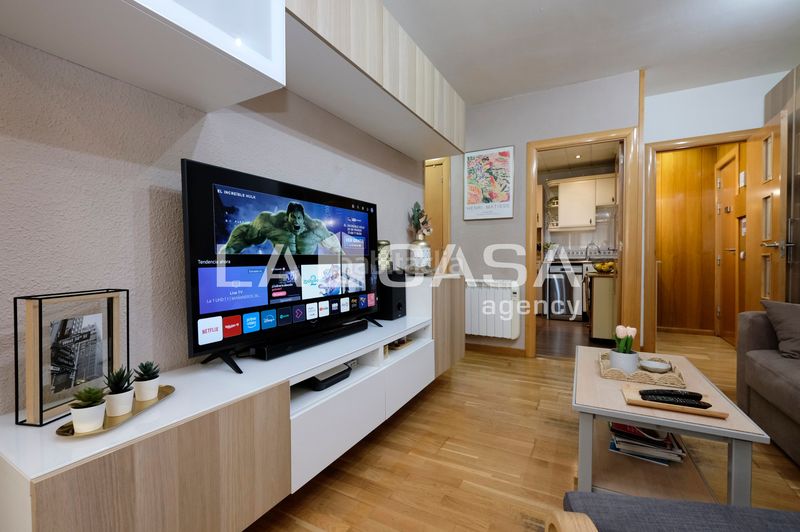 Foto 62f5be14-1b6f-42b7-a772-77efb0b3beac. Àtic a Roquetes Barcelona