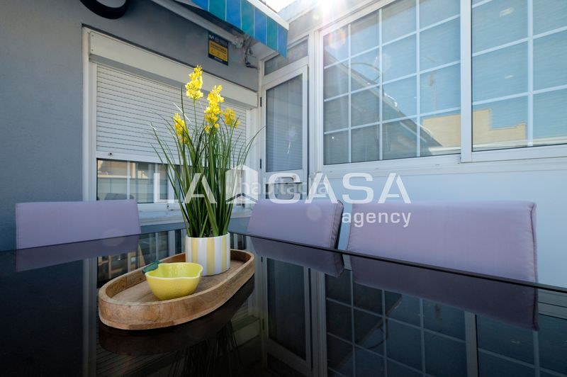 Foto ac21cbd4-e732-4730-87c6-a69902a44c1f. Àtic a Roquetes Barcelona