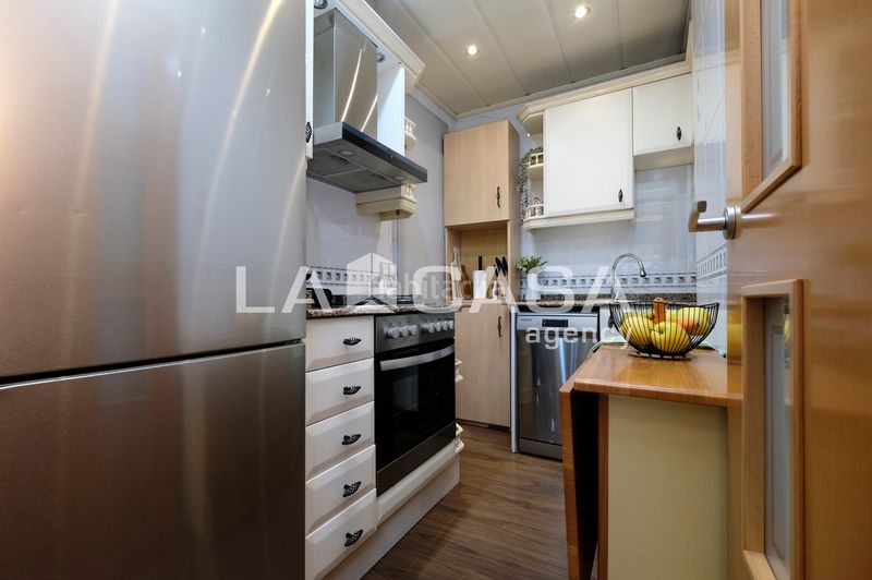 Foto b401789e-8584-4945-af34-e1e34259a025. Àtic a Roquetes Barcelona