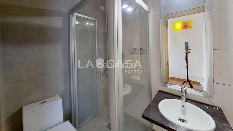 Foto cd1c40fc-b8c6-424c-aaab-f7be3b0ccefe. Àtic amb calefacció aparcament a Can Rull Sabadell