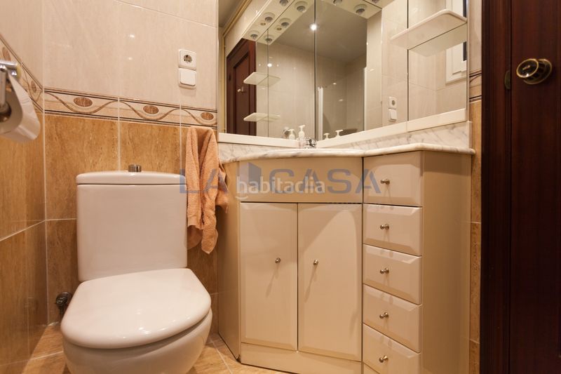 Foto 12ff9461-2638-4415-be7a-340a3148cd74. Pis a El Camp de l´Arpa del Clot Barcelona