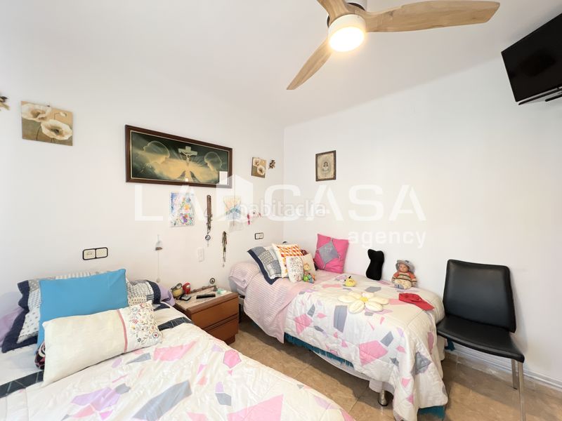 Foto f7be9d4e-e0ed-4447-bff9-2a4bcd305cae. Àtic amb calefacció a Prosperitat Barcelona