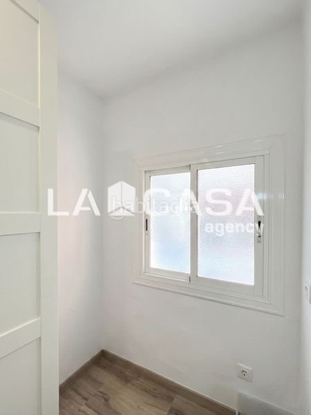 Foto 9c99f58c-ddb6-4c01-b2f7-184c8c7ab08e. Pis a Prosperitat Barcelona