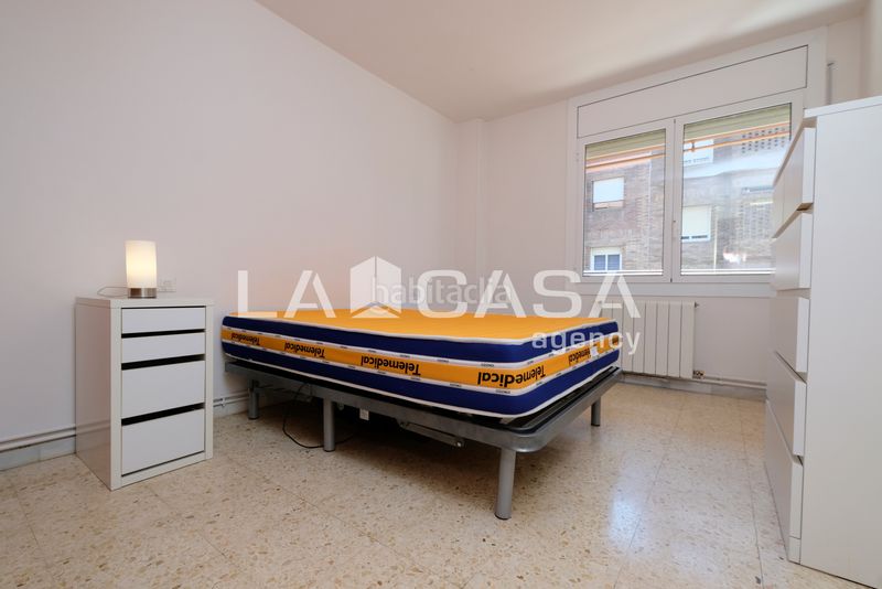 Foto 606f2a1d-1c75-4805-aa82-4bb2a66f72a2. Pis a La Guineueta Barcelona