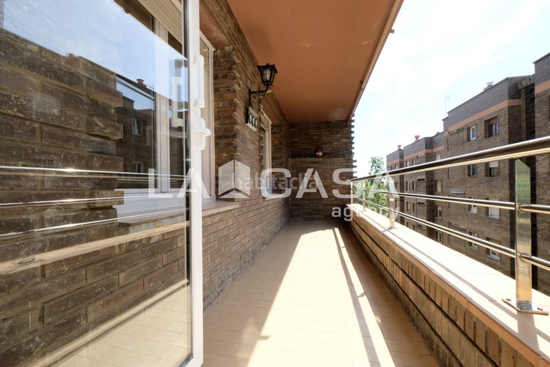 Foto da32907c-bdc9-4993-962c-25500efb2272. Pis a La Guineueta Barcelona