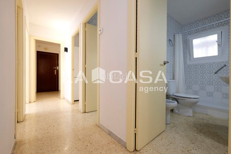 Foto f8948c45-751c-497b-a0a0-141c3cff2e44. Pis a La Guineueta Barcelona