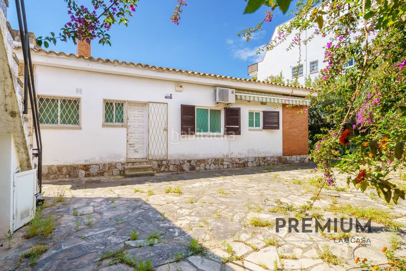 Foto 6dba9a9d-f323-41fb-bc62-a7c9101ec00a. Casa amb aparcament a Granvía-Mar Castelldefels