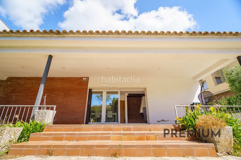 Foto cbb1edac-9e1d-4b62-a07e-bd93c017dcb8. Casa amb aparcament a Granvía-Mar Castelldefels