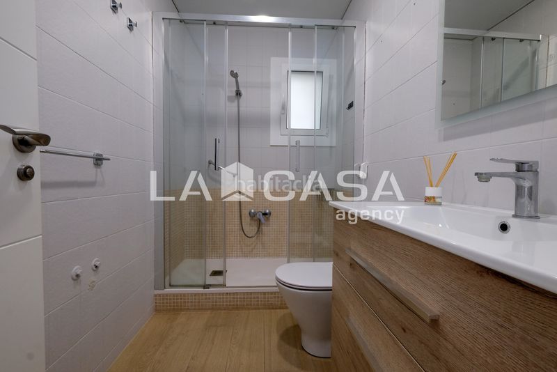 Foto d04e1c9f-68b3-44ef-9794-83bb46d0ebc5. Àtic a Vilapicina - Torre Llobeta Barcelona