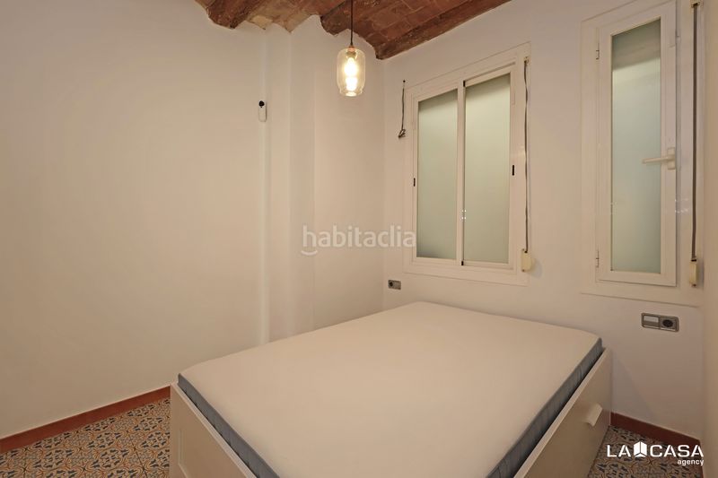 Foto 1c736eee-89cd-4c52-bd24-f9780dc53d23. Piso en Raval Barcelona