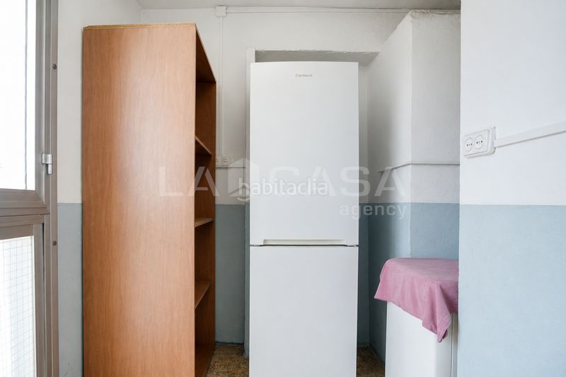 Foto e7725929-ebc9-4367-9767-fd21ae8dfa3a. Pis a Sant Ildefons Cornellà de Llobregat